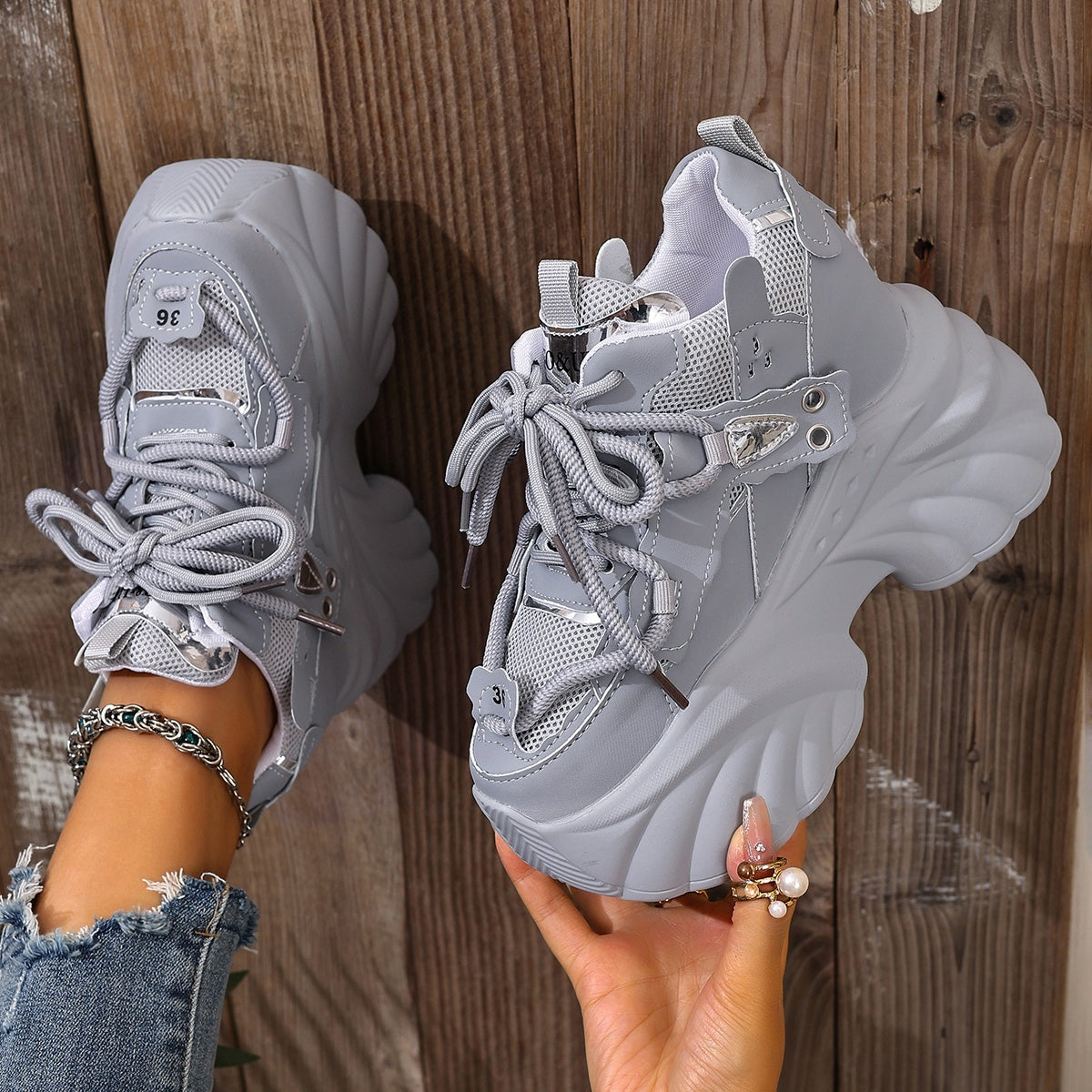 Women'S Chunky Platform Sneakers - Lightweight Low-Top Lace-Up Shoes with Thick Cushioned Sole, Breathable Fabric & Synthetic Cover Upper, All-Season Comfort for Casual & Formal Outfits, Chunky Shoes, Casual Footwear, Durable