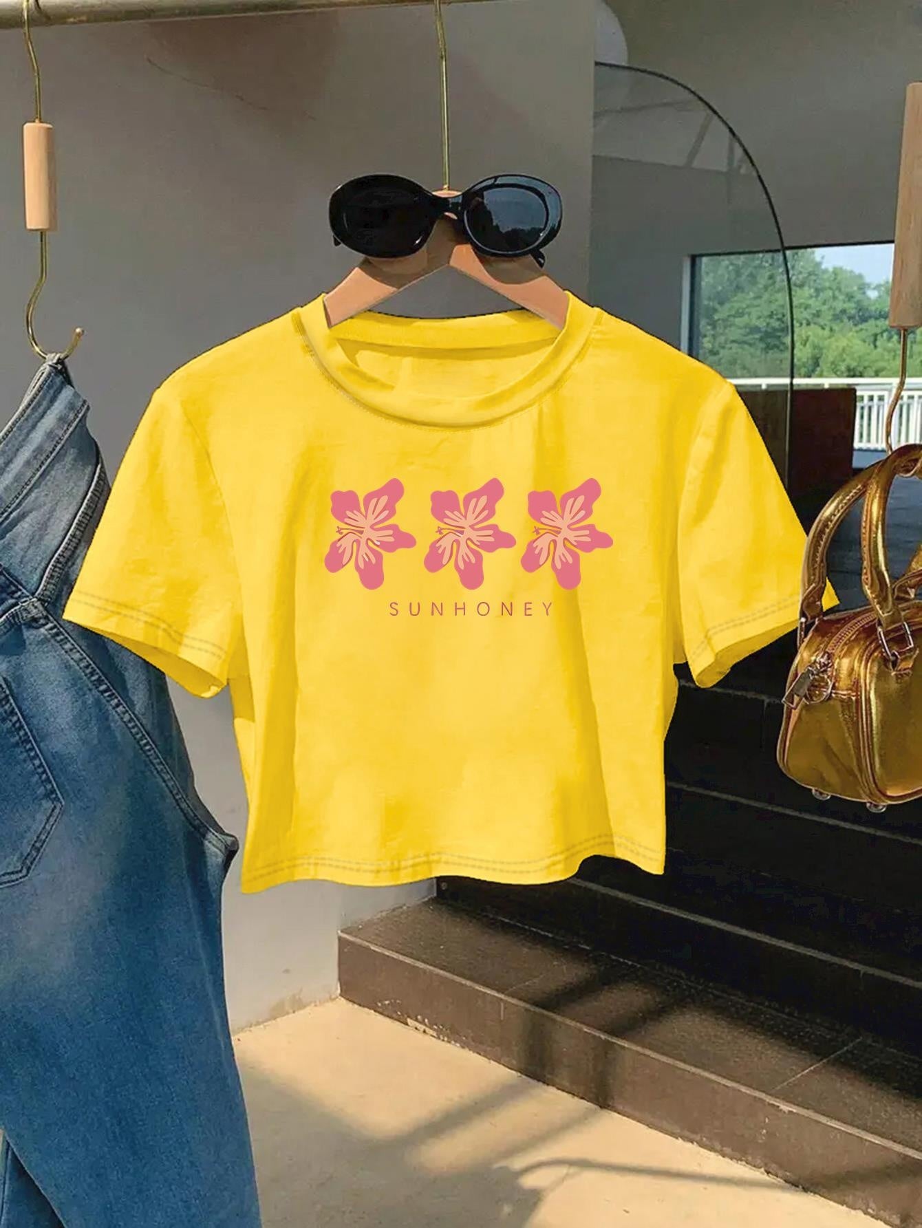 Women'S Floral Print Crop Top T-Shirt - "SUNHONEY" Design with Pink Butterflies, Casual Round Neck Short Sleeve Tee, Lightweight Polyester, Machine Washable, Perfect for Spring/Summer Outfits, Spring Fashion Top | Butterfly P