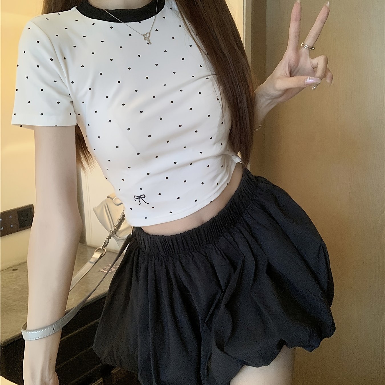 Summer Short Sleeve Cotton T-Shirt for Women - Fashionable Commute Style with Round Neckline, Knit Fabric, and Polka Dot Pattern - Japanese and Korean Series Collection