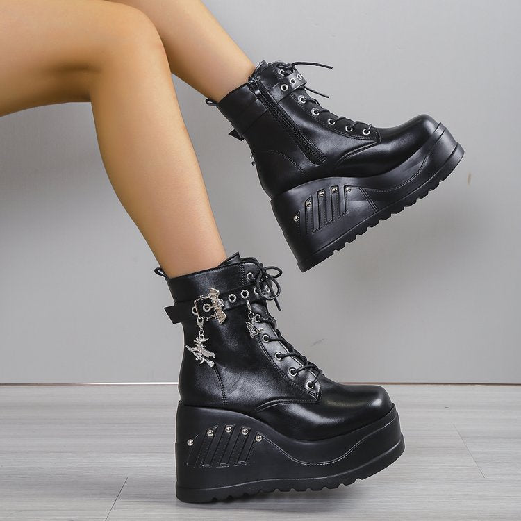 Women's Slip-On Chunky platform boots - Punk-chic ankle boots with non-slip rubber outsole, Faux Cover Shoes for Everyday & special events - Easy Slip-On Closure (Black), Wide Width Boots for Women, Womens Footwear, Woman Hig