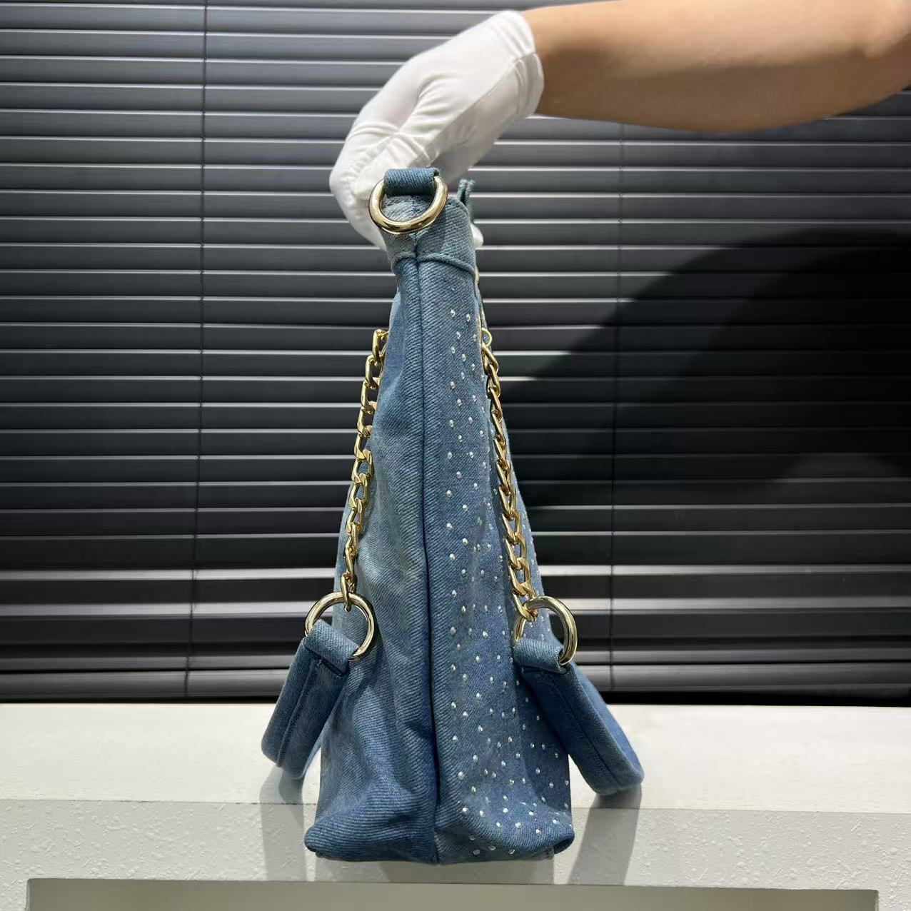 Ladies' Fashionable Inlaid Elegant Handbag, Floral Pattern Street Style Y2K Spicy Printed Shoulder Bag, Suitable for Work, Commuting, Dating, Parties, Gradient Diamond Decoration Shoulder Bag
