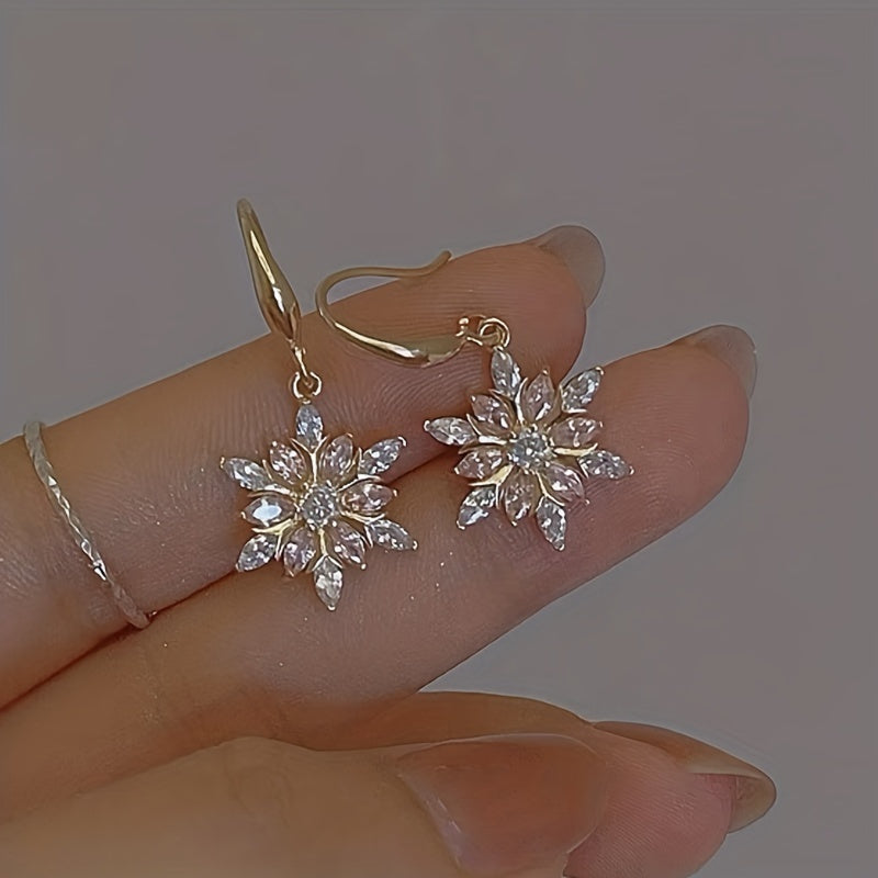 1 Pair Exquisite Snowflake Drop Earrings - Drop & Dangle - Pinkish Crystal Accents, Alloy Construction, Korean Style Fashion Jewelry for Women, Ideal Christmas Gift Idea, Sparkling Crystal Drops, Elegant Winter Accessories