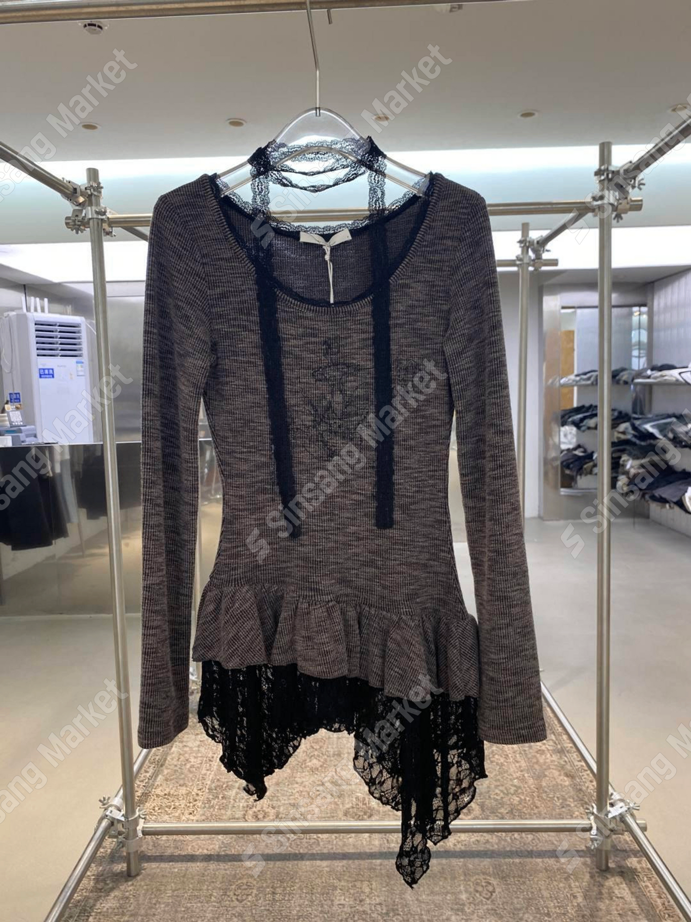 FW Kain Lace Muffler Long Sleeve T-shirt