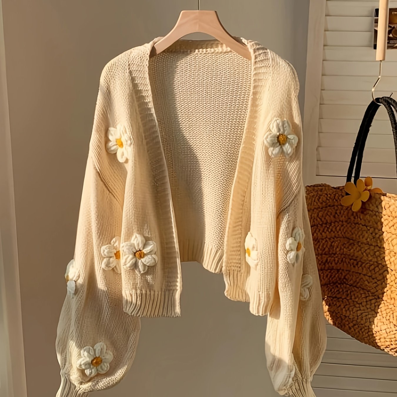 New European and American Autumn/Winter Women's Sweet Floral Cardigan Sweater Loose Short Sleeve Knitwear m186