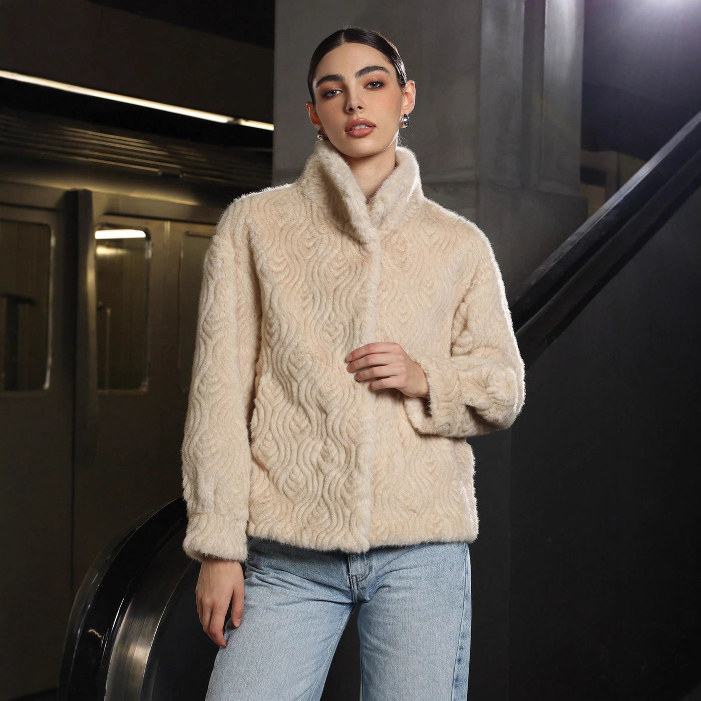 Women's Solid Color High Neck Long Sleeved Thick Coat
