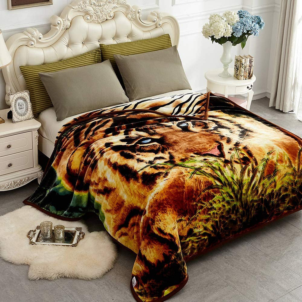 Korean Faux Mink Fleece Blanket，2 Ply Reversible Soft Warm Plush Flannel Blanket，Breathable and Comfortable Korean Style Bed Blanket, Queen Size Blanket 75" X 87",5 LBs, King Size Blanket 83" X 91", 6 Lbs, fall blanket, b