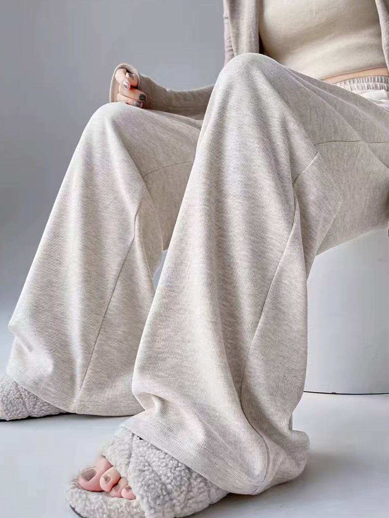 Women's Elegant Winter Pants - Soft Tapered Leg Wide-Leg Trousers with Drawstring Waist & Side Pockets - Loose-Fit Solid Grey/Beige/Black/Brown/Blue/Red/White/ - Machine Washable Formal & Everyday Pants for Fall & Winter - Re