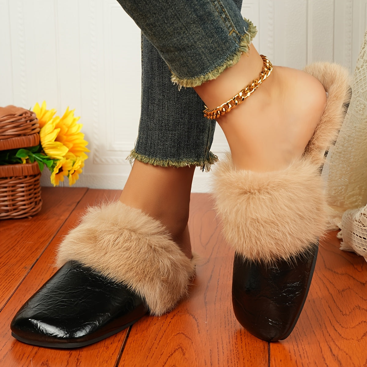 Versatile Korean Style Furry Square Head Flat Slippers - Women's Shoes for Outdoor and Indoor Wear xyns-2866