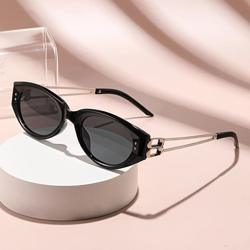 1 Pair of 2025 Fashion Cat-Eye Glasses for Women High-End Korean Slim Black Glasses Anti- Sun Visor