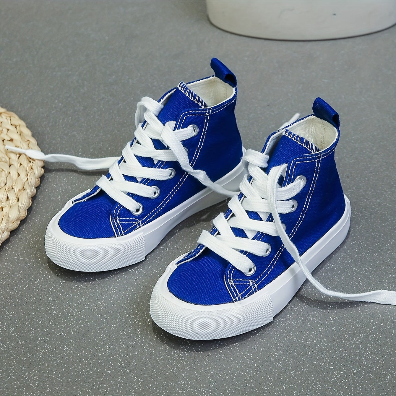 Versatile Unisex Korean Style Canvas Sneakers - Children's Mid-Top Casual Athletic Shoes - Fashionable and Classic for Spring/Fall and Skateboarding