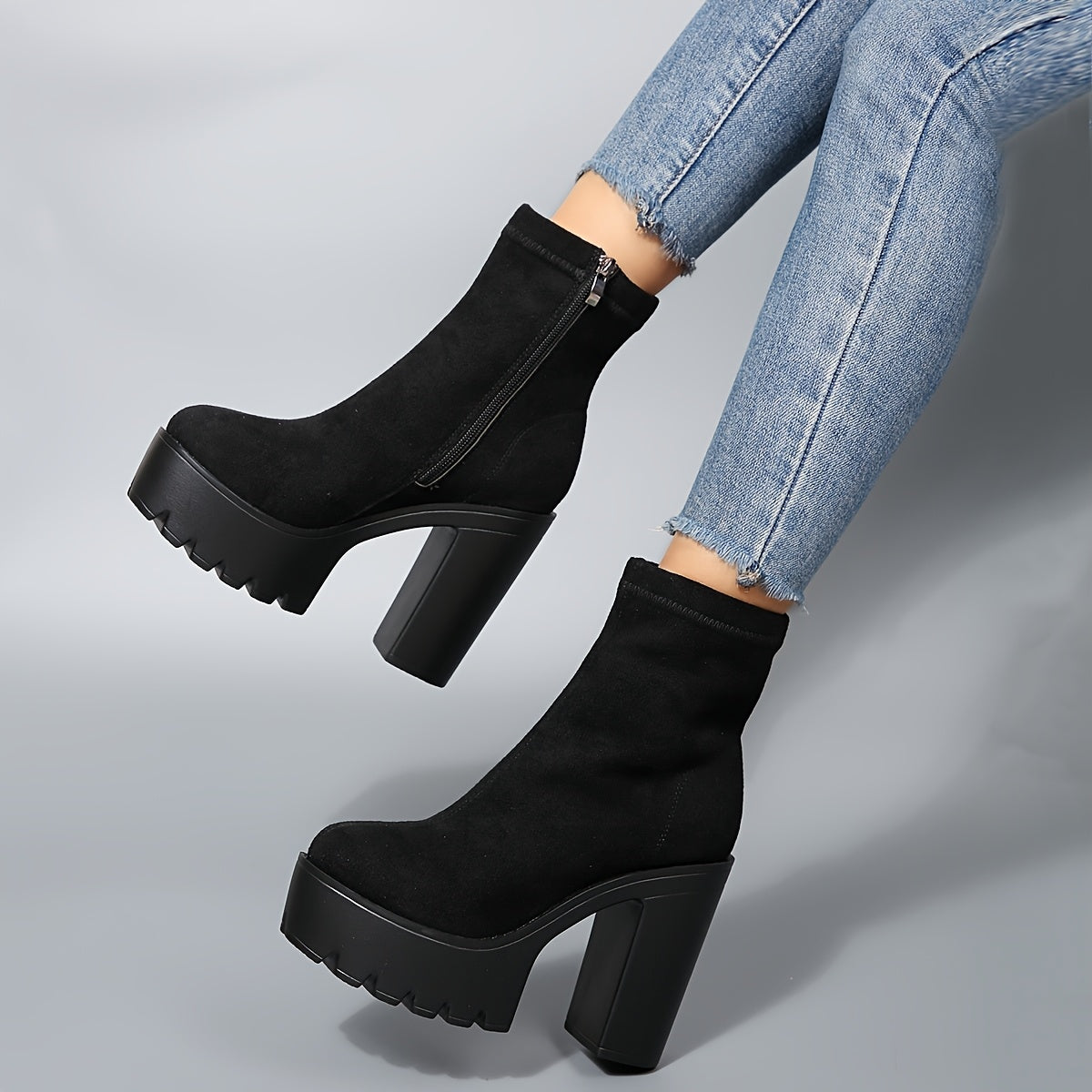 New Autumn Chunky-Heeled Ankle Boots, Lightweight And Versatile, with Ultra-High Platform Heels.