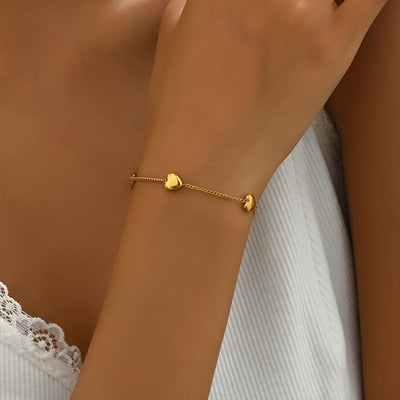 A Golden Stainless Steel Jewelry, 18K Gold-plated Heart-shaped Bracelet, Ins, French Bohemian, Korean, Fashionable, Casual, Simple, Trendy, Versatile, Ladies' Daily Commuting, Street Gatherings, Holiday Party Wear