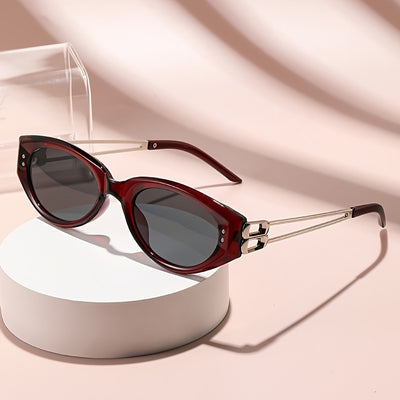 1 Pair of 2025 Fashion Cat-Eye Glasses for Women High-End Korean Slim Black Glasses Anti- Sun Visor