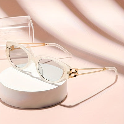 1 Pair of 2025 Fashion Cat-Eye Glasses for Women High-End Korean Slim Black Glasses Anti- Sun Visor