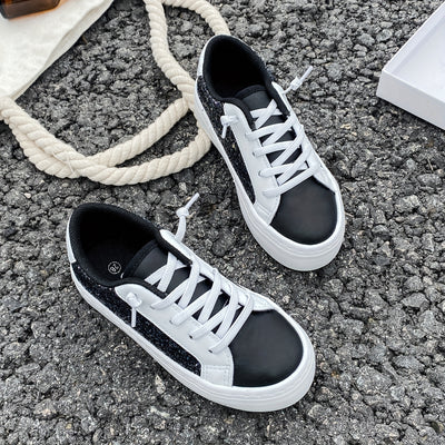 Different Shoe Sizes Have Different Numbers Of Eyelets. White Canvas Shoes For Babies, Mid-top Sneakers, Children's Canvas Shoes, Korean Version Of Simple Boys' And Girls' Shoes, Fashionable Low-top Casual Lace-up Track Shoes