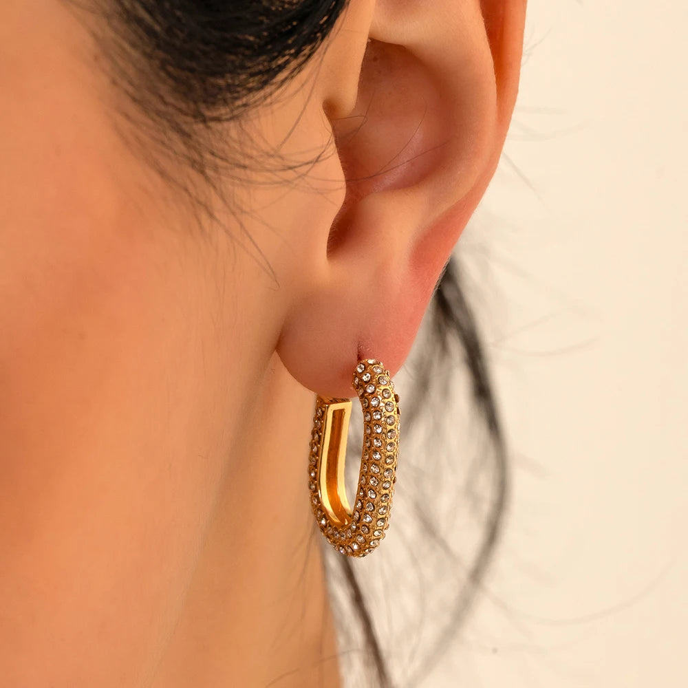 Punk Gold Color Twist Round Piercing Hoop Earrings Female Luxury CZ Crystal Geometric Ear Buckle Huggie Earrings Women Jewelry
