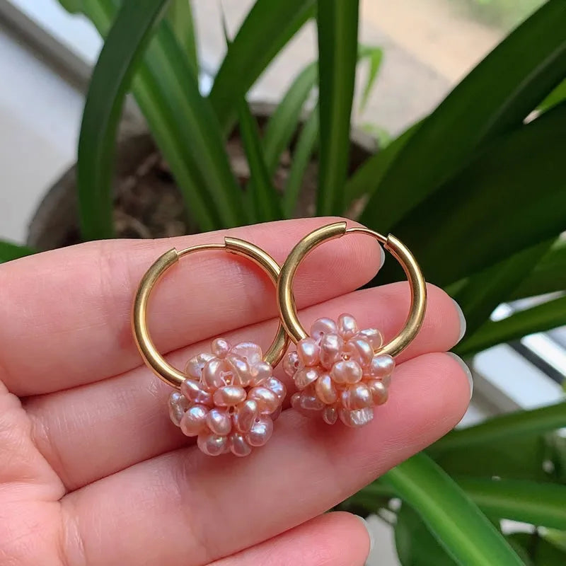 Fashion Stainless Steel Hoop Earrings Cluster Flower Ball Drop Natural Freshwater Pearl Ear Loop Earring for Women Wedding Party