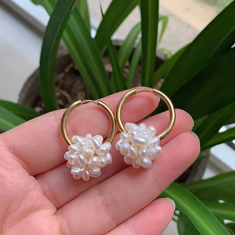 Fashion Stainless Steel Hoop Earrings Cluster Flower Ball Drop Natural Freshwater Pearl Ear Loop Earring for Women Wedding Party