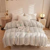 Higt-End Home Textile Fashion Simple Queen King Size Machine Washable Portable Bedding Comforter Cover for All Ages