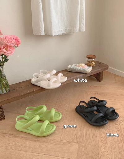 Thin Strip Fashion All-Match Flat Bottom Seaside Holiday Sandals