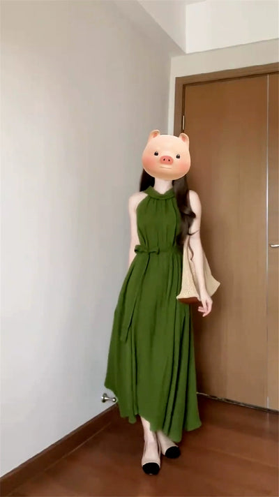 Small Green Halterneck off-the-Shoulder Dress Women's Summer 2025 New Arrival French Style Temperament Classy Vacation Dress
