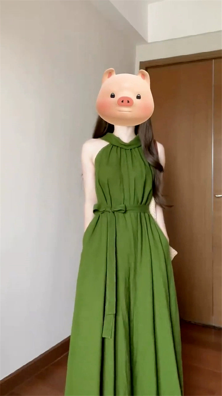 Small Green Halterneck off-the-Shoulder Dress Women's Summer 2025 New Arrival French Style Temperament Classy Vacation Dress
