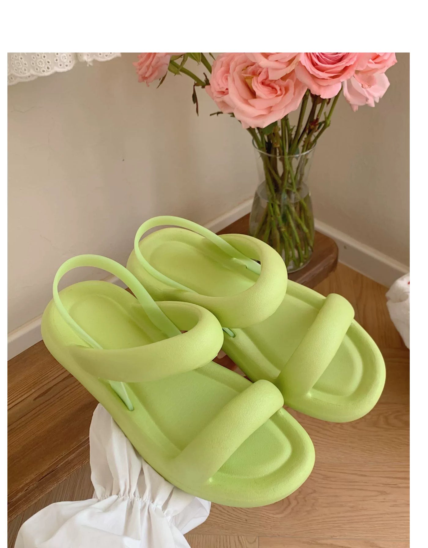 Thin Strip Fashion All-Match Flat Bottom Seaside Holiday Sandals