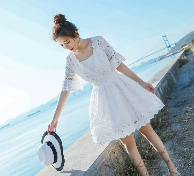 2023 Spring and Summer White Slimming Fresh Dress