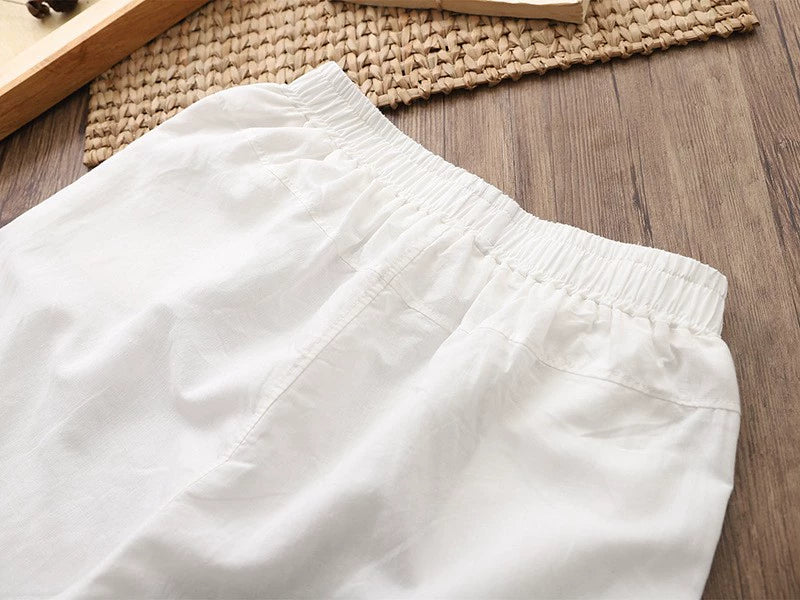 Artsy Loose and Simple Slimming Thin Holiday Capri Pants