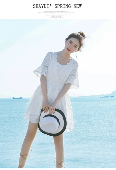 2023 Spring and Summer White Slimming Fresh Dress