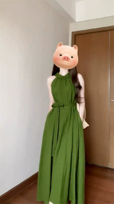 Small Green Halterneck off-the-Shoulder Dress Women's Summer 2025 New Arrival French Style Temperament Classy Vacation Dress