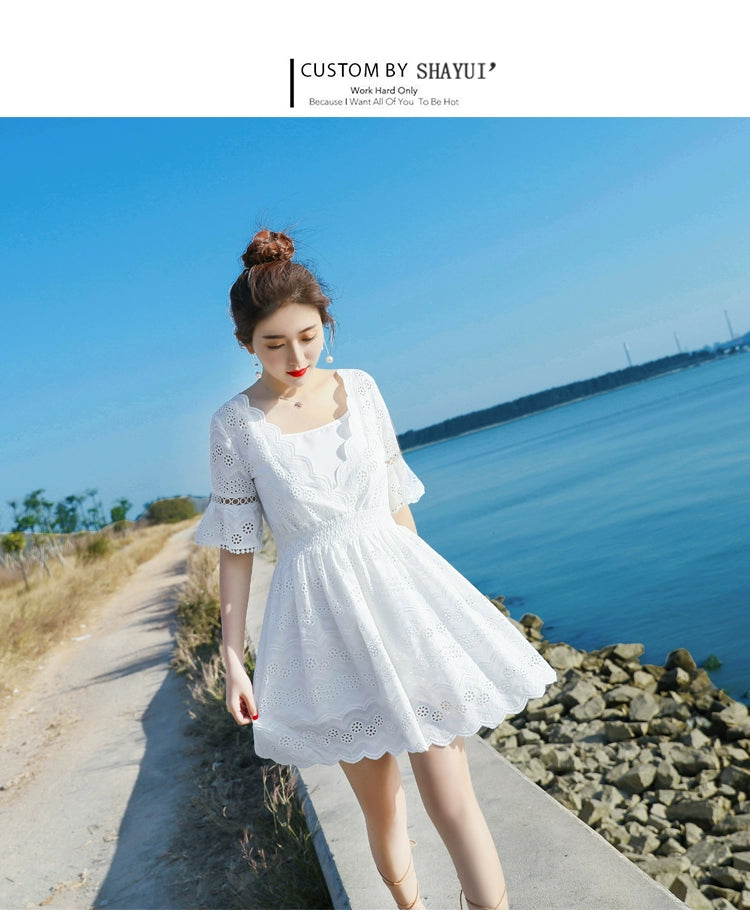 2023 Spring and Summer White Slimming Fresh Dress