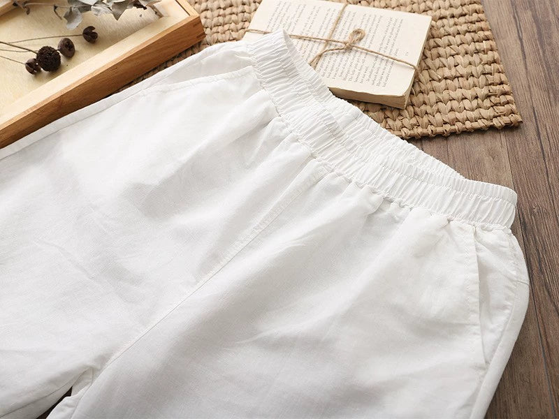 Artsy Loose and Simple Slimming Thin Holiday Capri Pants