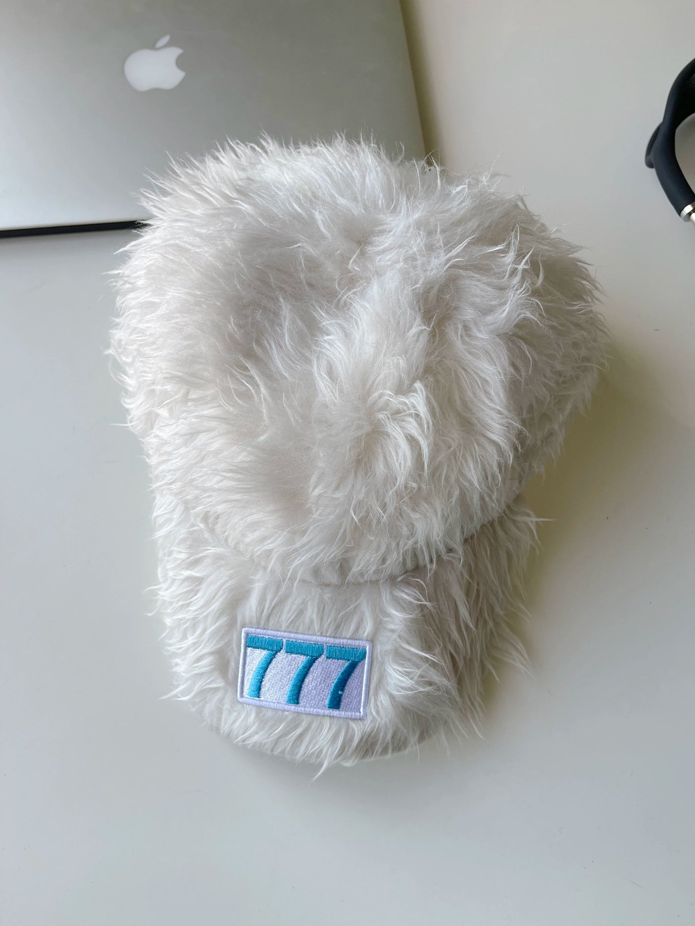 2024 K-style Ins Style 777 Color Embroider Plush Peaked Cap Female Street Baseball Cap Y2g Sexy Trendy