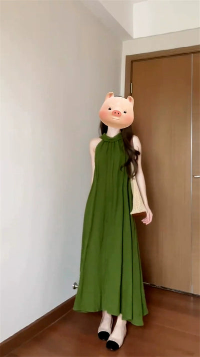 Small Green Halterneck off-the-Shoulder Dress Women's Summer 2025 New Arrival French Style Temperament Classy Vacation Dress