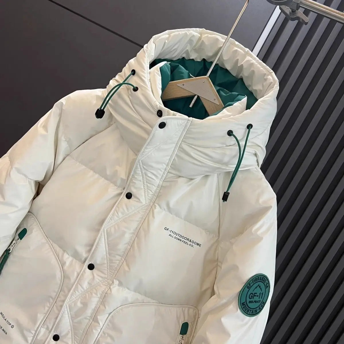 2025 Winter Thick Parkas Handsome Down Jacket Trendy High End Workwear PU Leather Top High Street Outdoor White Duck Down Coat