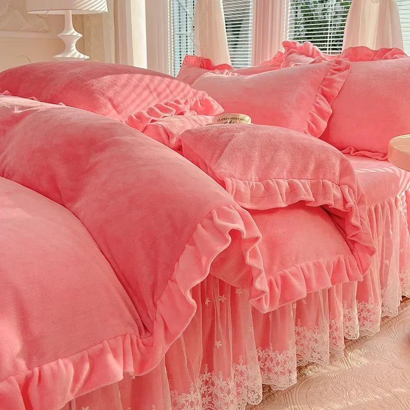2024 hot solid color Korean version lace bed skirt kit flannel quilt cover thickened warm four-piece set