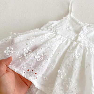 White Embroidered Suspender Bag for Baby Girl, Summer Baby Jumpsuit, Sleeveless Newborn Full Moon Princess Dress