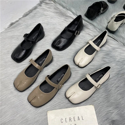 Women Flat Women's Square Toe Retro Single Shoes One Word Buckle Shallow Mouth Mary Jane Shoes Split Toe Shoes Sandals
