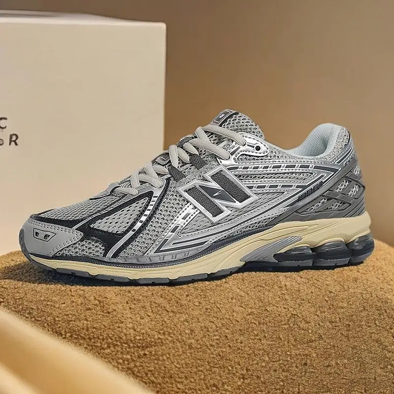 New Fashion Men's and Women's Running Basketball Shoes Couple Retro Casual Shoes Classic Sneakers