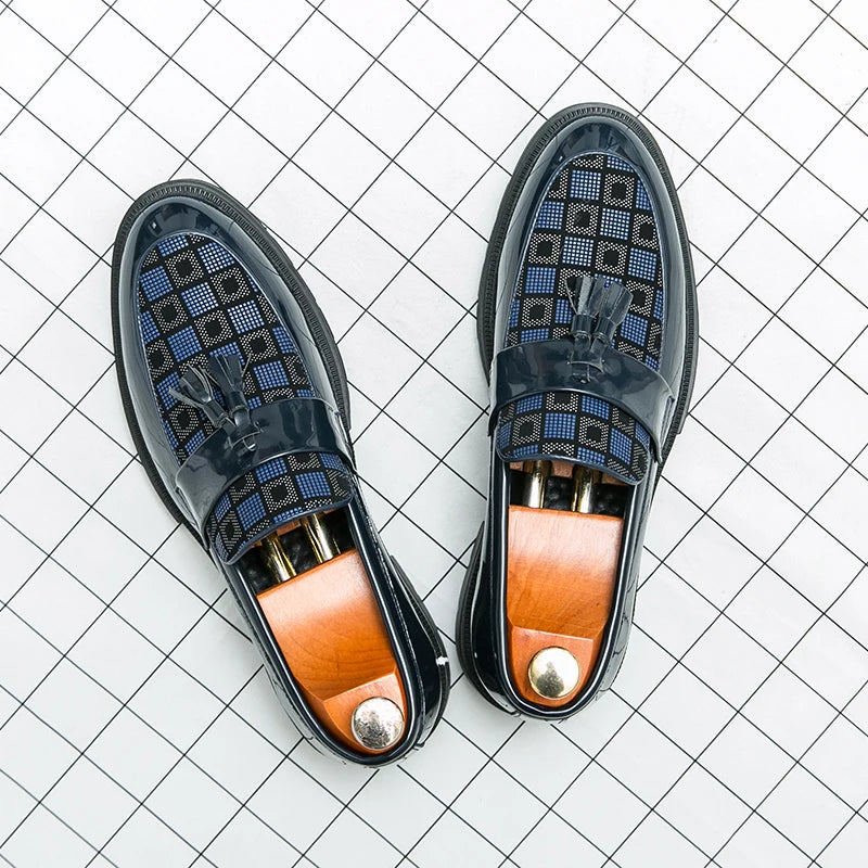 Fashion Brand Spring Tassel Patent Leather Glossy Men's Leather Shoes Business Dress Shoes New Comfortable Groom Wedding Shoes