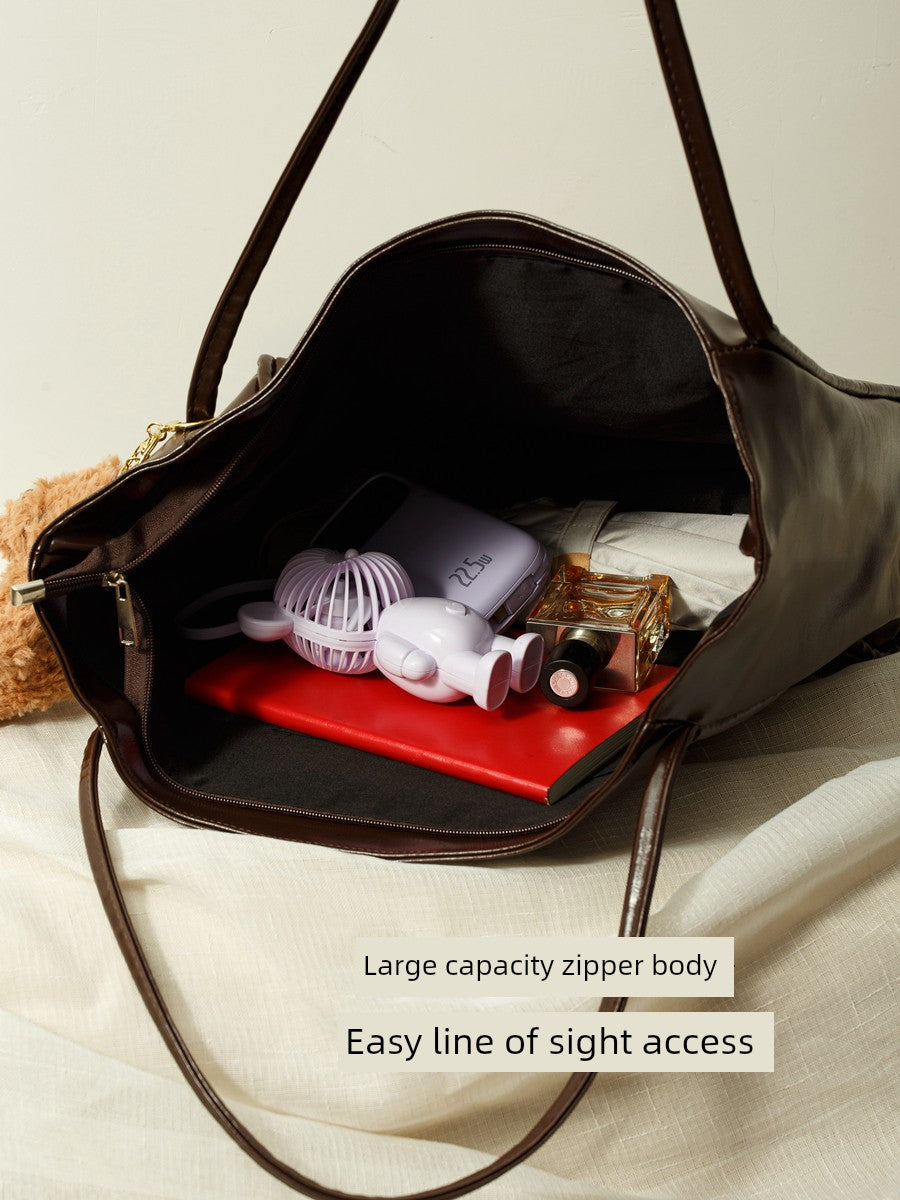 Cute Bear Tote Bag Female 2025 New Arrival Fall and Winter Large Capacity Shoulder Bag Slack Y2g Cute Commuter Bag