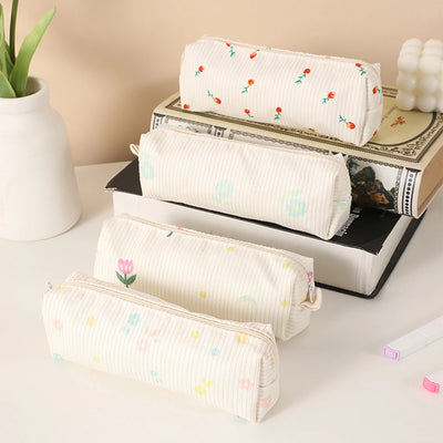 1 Pc Retro Floral Print Pencil Case, Office Desktop Finishing Storage Items Pencil Case, Small Fresh Stationery Storage Bag