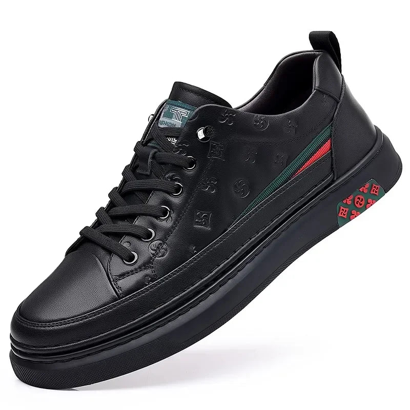 Spring New Shoes for Men Genuine Leather Casual Shoes Leisure Flats Skateboard Shoes Cow Leather Youth Lace-up Sneakers
