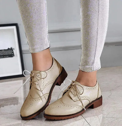 British style single shoes for women 2024 college style carved rough heeled leather shoes with student straps Oxford shoes