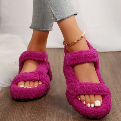 Lightweight Comfortable Sandals Woman Winter Warm Plush Sandals Ladies Brand Design Thick Sole Teddy Fur Outdoor Slipper Shoes