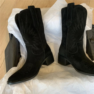 Women Western Boots  Autumn Winter Embroidery Flower Women Ankle Boot Fashion Women Shoes Pointed Toe Cowboy New Retro Botas