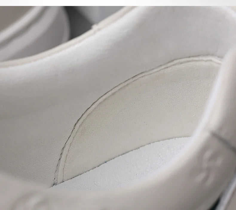 Spring New Shoes for Men Genuine Leather Casual Shoes Leisure Flats Skateboard Shoes Cow Leather Youth Lace-up Sneakers