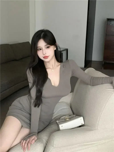 Autumn Spicy Girl Purple Long sleeved Dress Women's Pure Desire Style Underlay V-neck Temperament Waist Tight Wrapped Hip Skirt