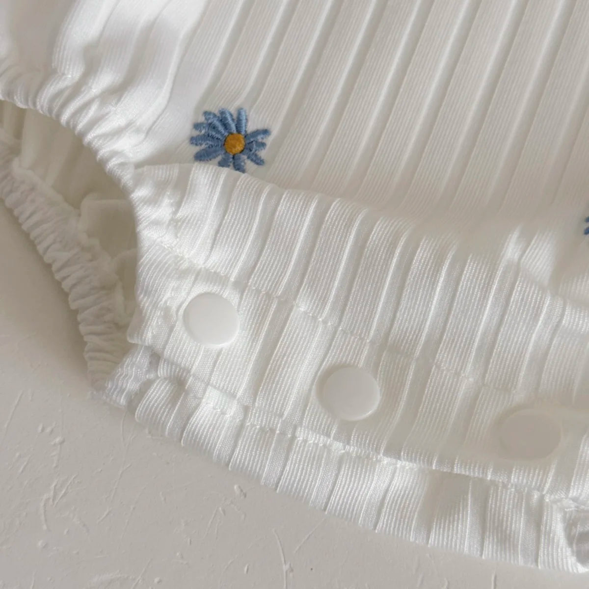 Summer New Newborn Baby Girl Clothes Summer Romper Short-Sleeved Home Clothing Jumpsuit Flower Embroidery Toddler Bodysuit